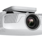 Проектор Epson EH-TW9400W на кронштейне