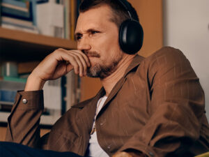 Навушники з активним шумопоглинанням Sonos Ace ACEG1R21BLK в AV-Dnepr